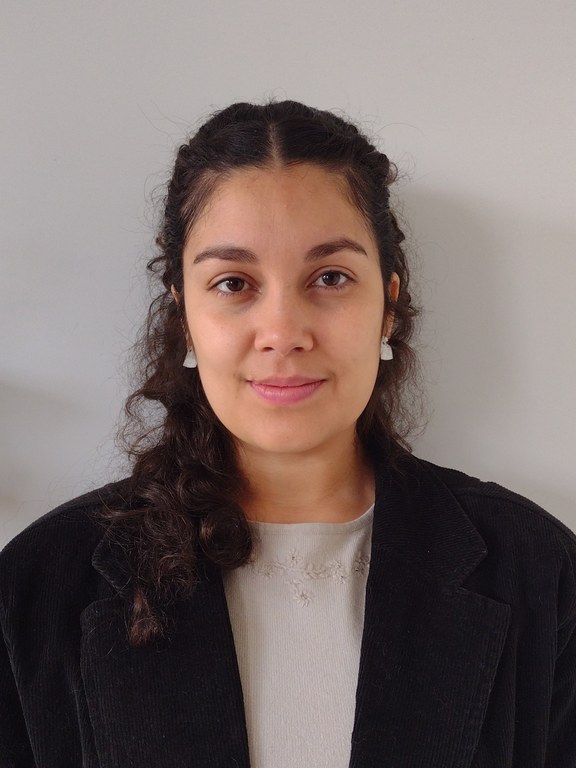 Larissa Urbina Bento